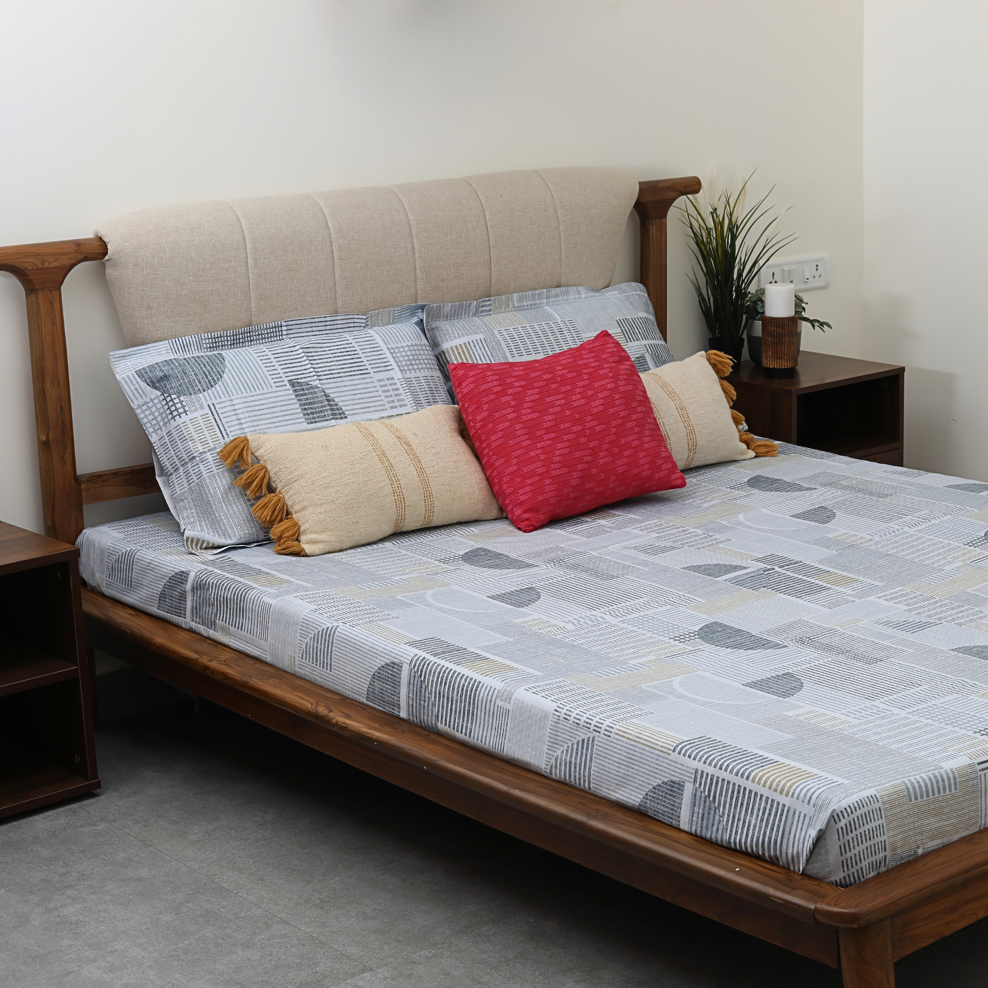 bellolin Cotton King Size Bedsheet Set I Geometric Pattern Light Blue Bedsheet with 2 Pillow Covers I Soft Breathable Be