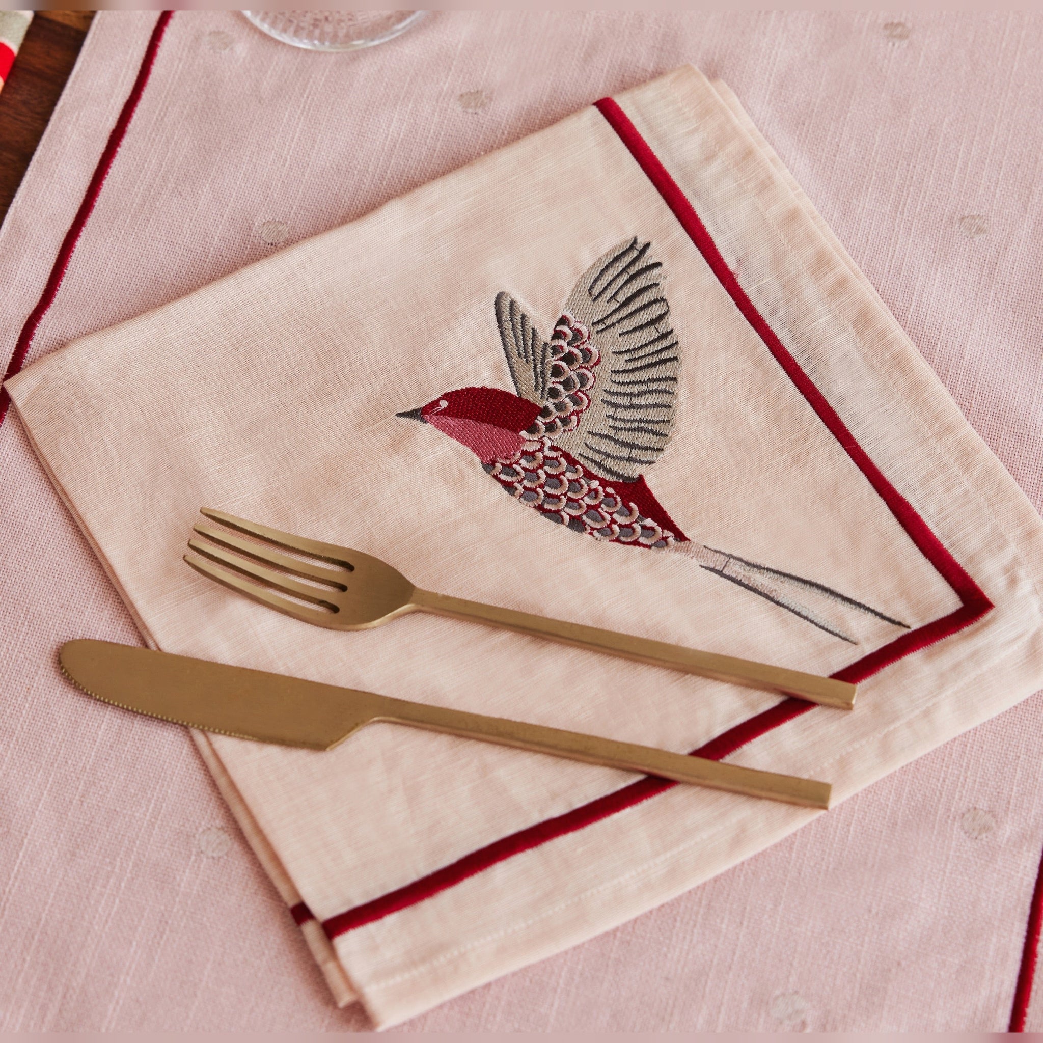 Holy Grail Homes 100% Cotton Table Linen Set of 6 Placemats, 6 Napkins, 1 Table Runner, for Decoration, Holiday Party, Wedding & Dining French Inspired Table Linen Set for Kitchen