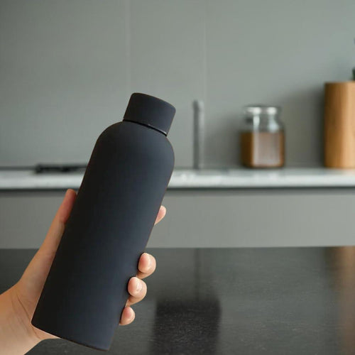 SuperGeneriX 17oz Matte Finish Stainless Steel Water Bottle | Vacuum Insulated Travel Bottle |12 hrs Hot & 18 hrs Cold| Smooth Rubber Finish Water Bottle (Black)